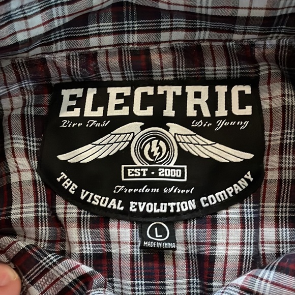 Electric Button Up - Picture 3 of 4